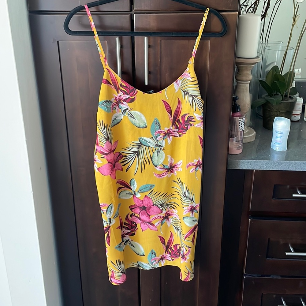 NWT Missguided Floral Cami Dress